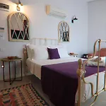 Alacaat Hotel