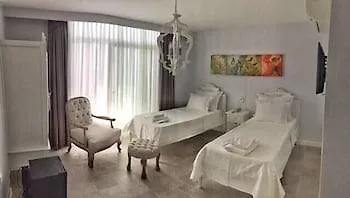 Alacaat Hotel